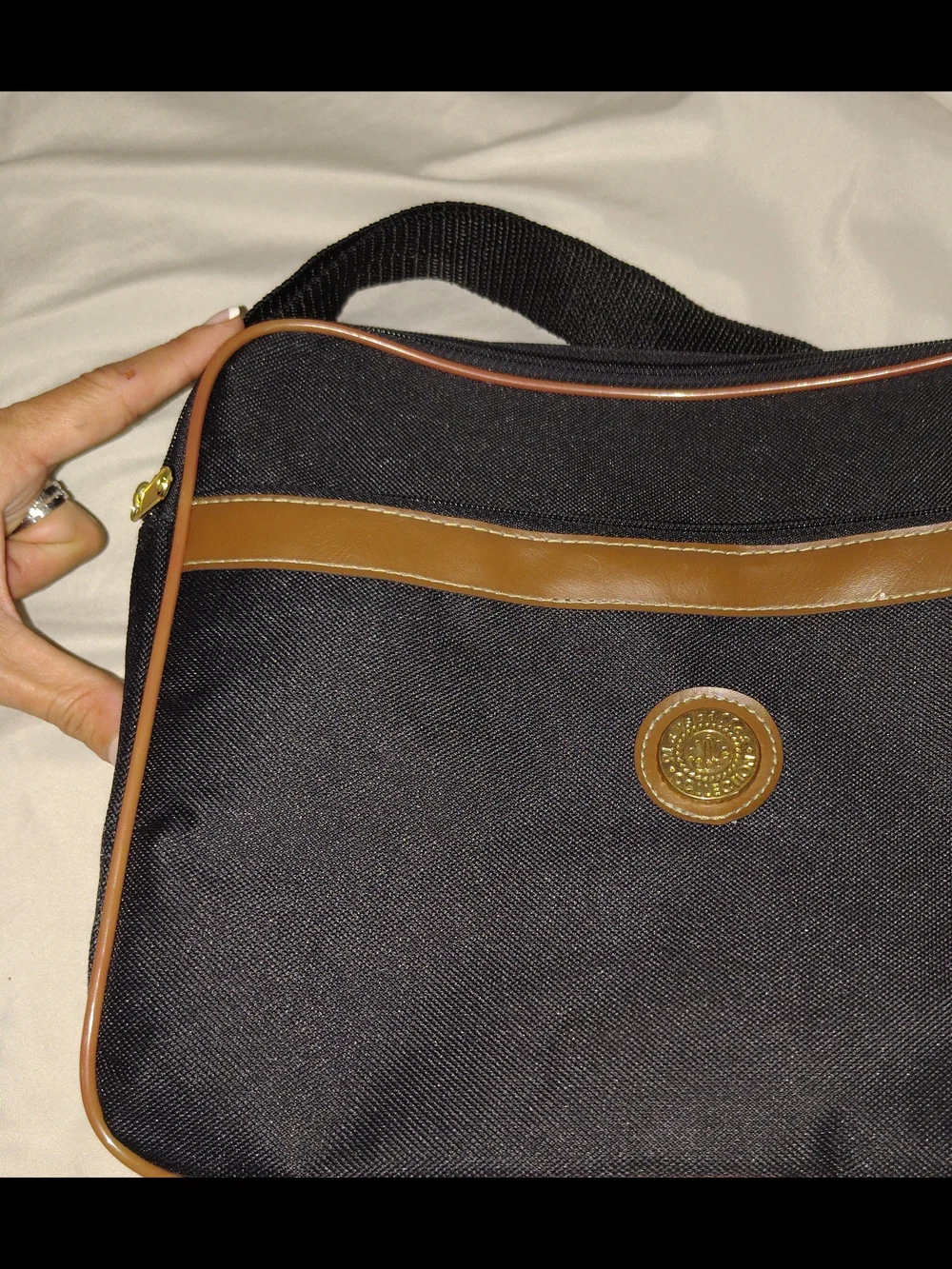 Medium Vintage Classic Madman Park Avenue Style Men's Lightweight Computer Bag